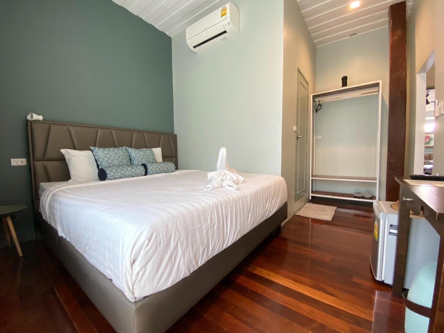 Saijai Cafe And Hostel Chiang Rai Bagian luar foto