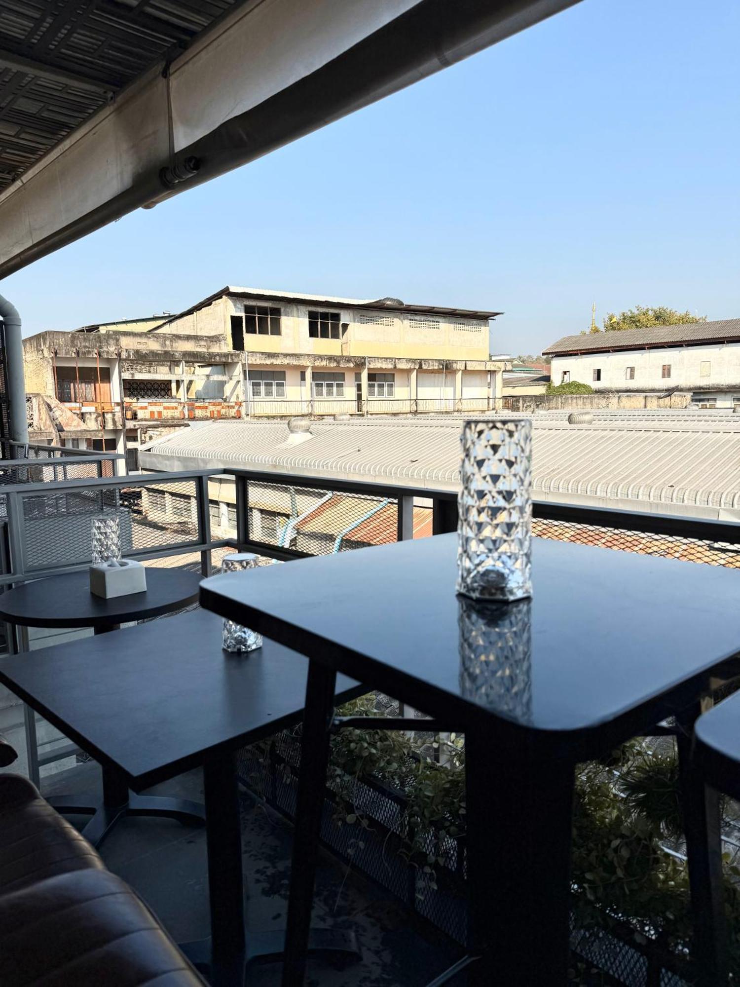 Saijai Cafe And Hostel Chiang Rai Bagian luar foto