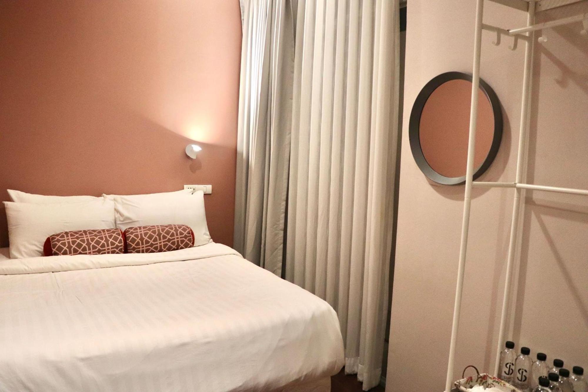 Saijai Cafe And Hostel Chiang Rai Bagian luar foto